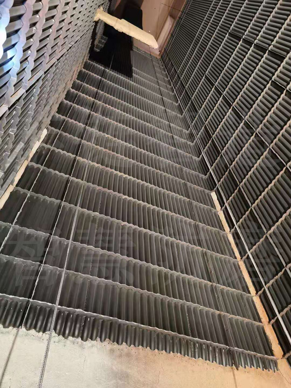 格栅防磨经纬防磨导流板防磨